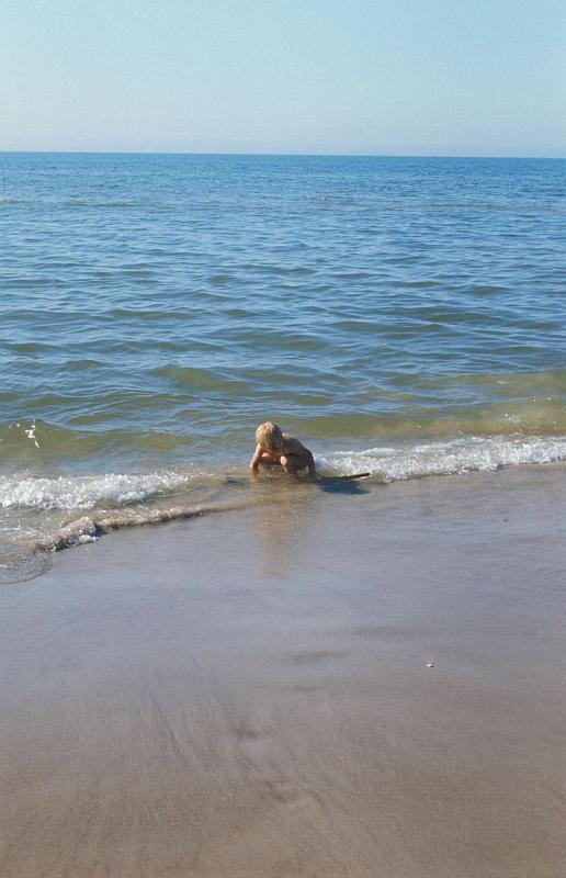 3285