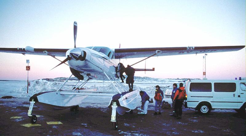 7722